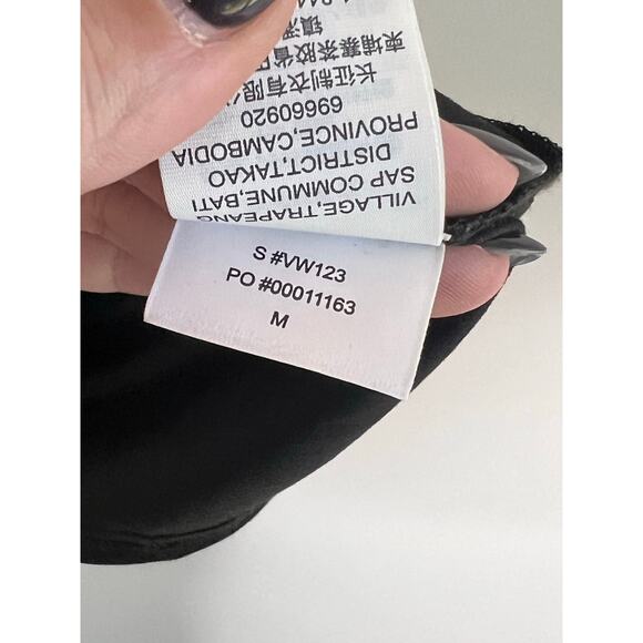 Vuori Sleeveless High Neck Energy Ultrasoft Performance Crop Tank Top Black M - Picture 6 of 7